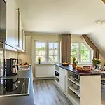 Haus Lotsenberg Mit 8 Thiessow