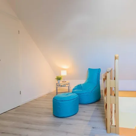 Haus Lotsenberg Mit 8 Appartement Thiessow