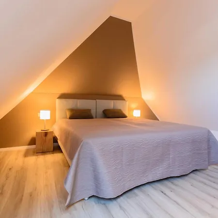 Haus Lotsenberg Mit 8 * Thiessow