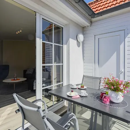 Haus Lotsenberg Mit 8 * Thiessow